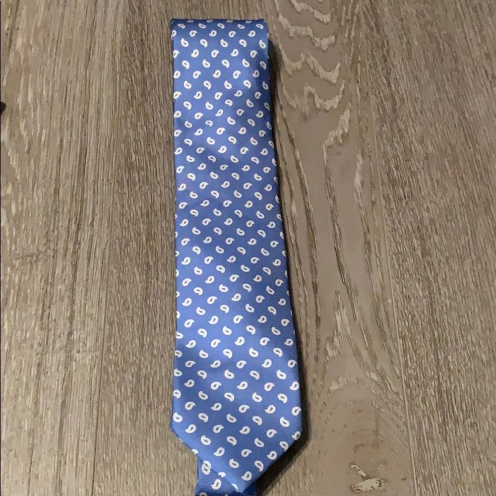 Blue tie